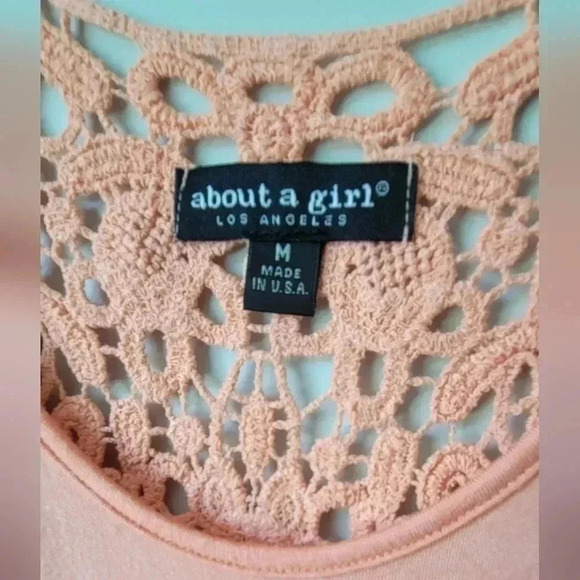 Peach Orange Crochet Flowy High Low Tank Size Medium - Picture 3 of 6